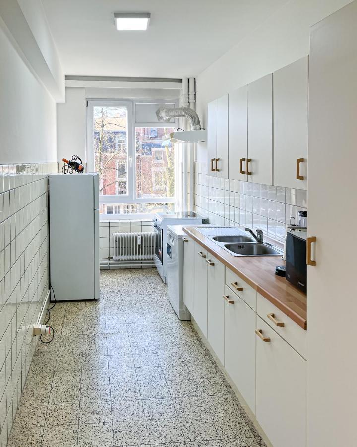 Cosy Two Bedroom Apartment In Брюксел Екстериор снимка