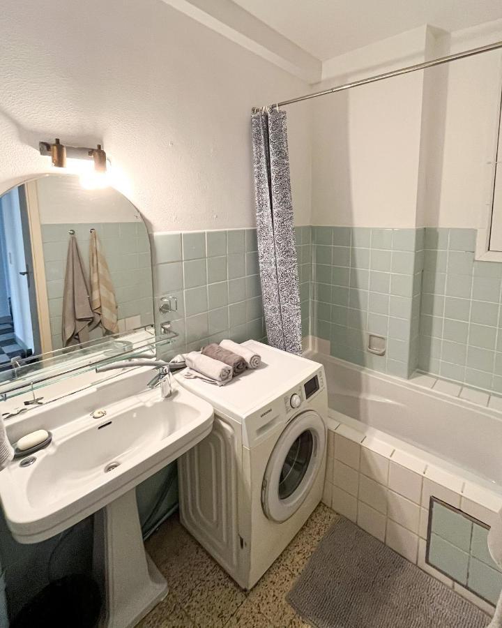Cosy Two Bedroom Apartment In Брюксел Екстериор снимка